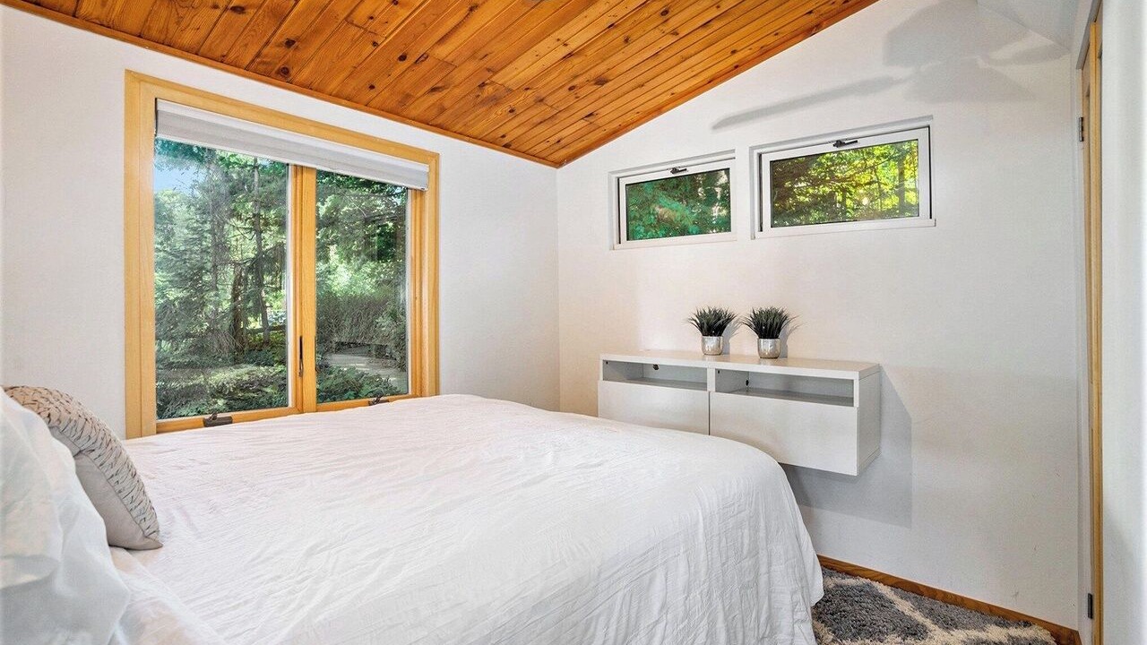 Photo of Bedroom in Fennville