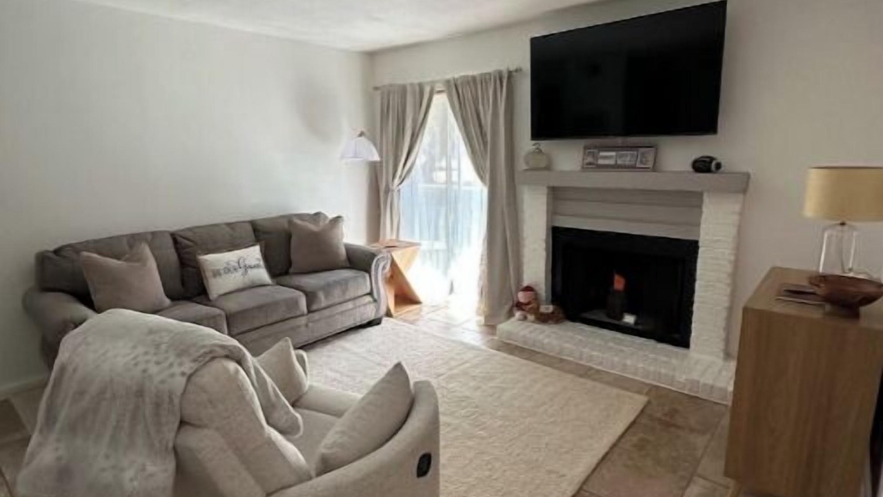 Photo of Livingroom in Woodway Village