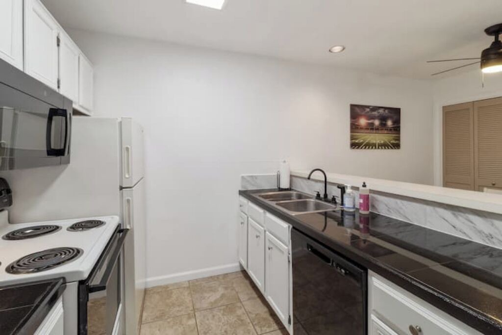 Photo of Kitchen in Woodway Village