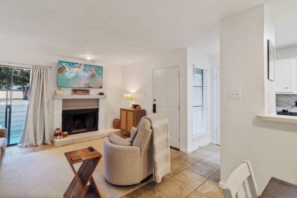 Photo of Livingroom in Woodway Village