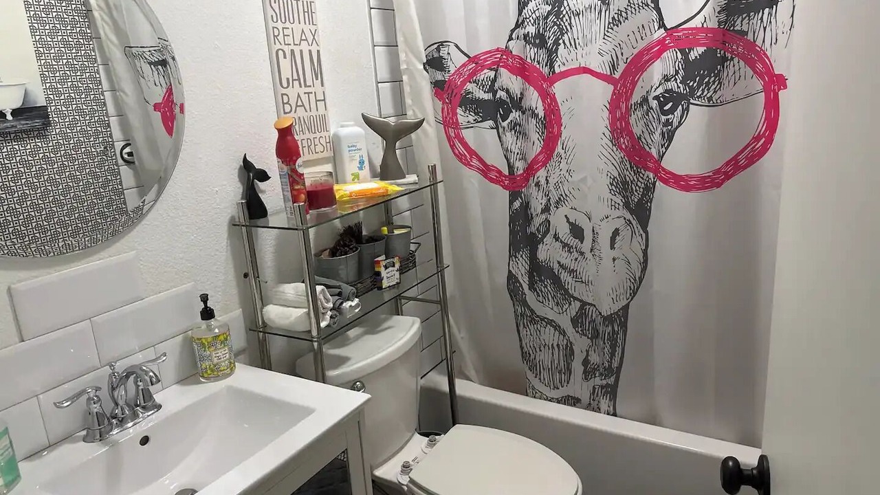 Photo of Bathroom in Handley