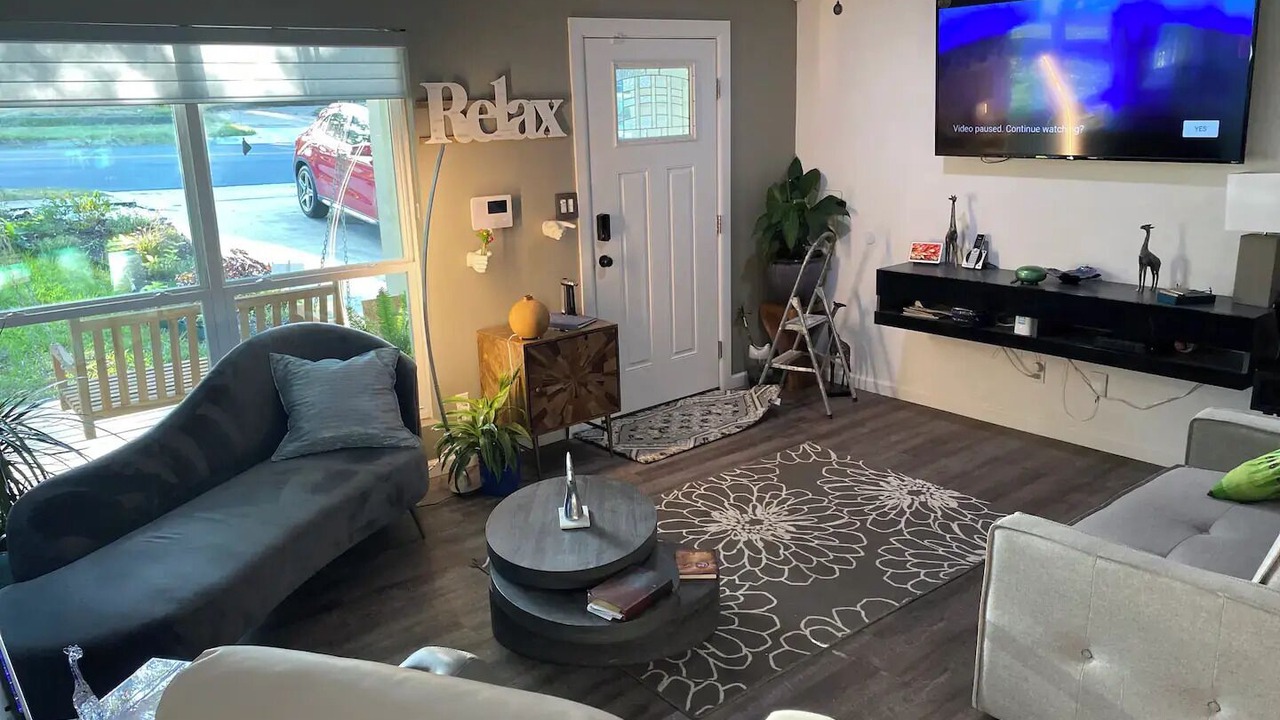 Photo of Livingroom in Handley