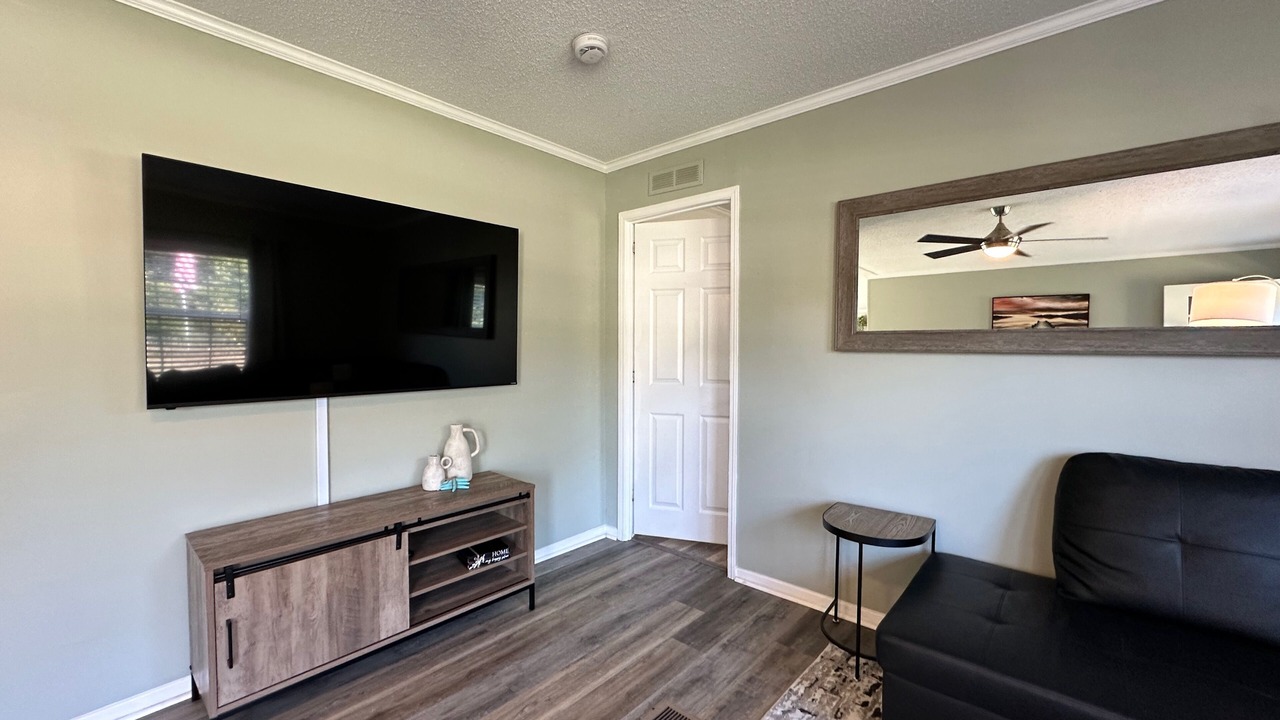 Photo of Livingroom in Bogue
