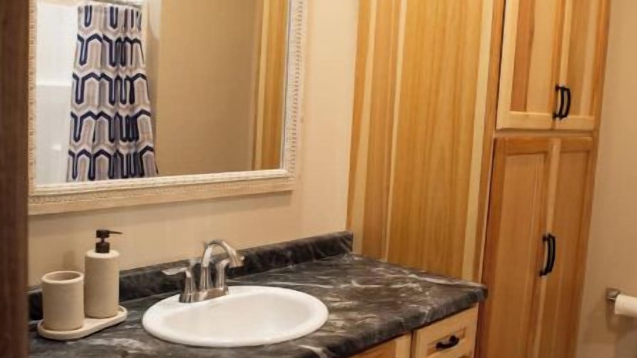 Photo of Bathroom in Crystal Falls