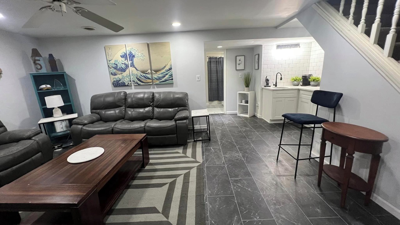 Photo of Livingroom in Lindenwood Park