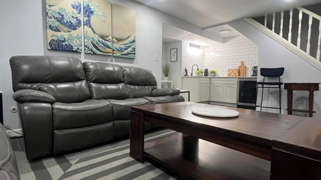 Photo of Livingroom in Lindenwood Park