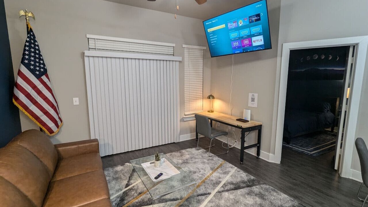 Photo of Livingroom in Nassau Bay