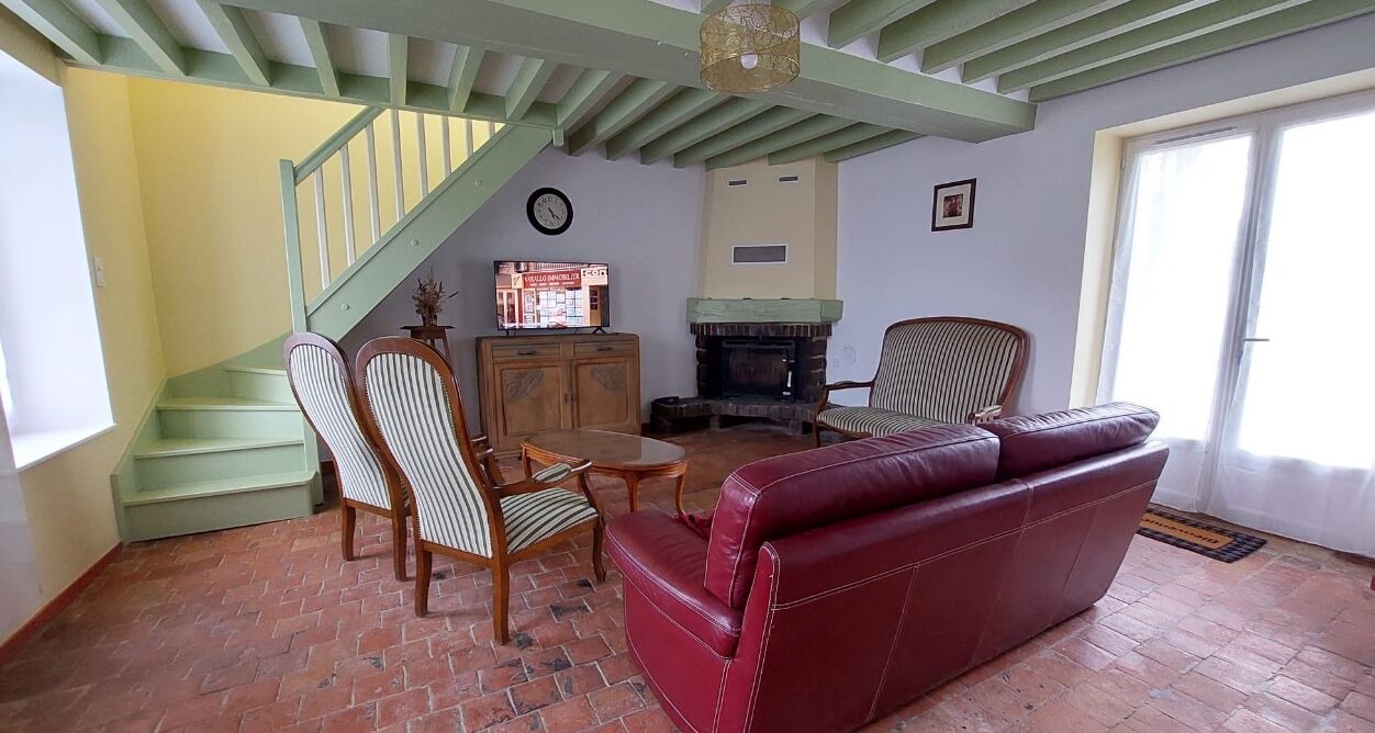 Photo of Livingroom in Moutiers-en-Puisaye