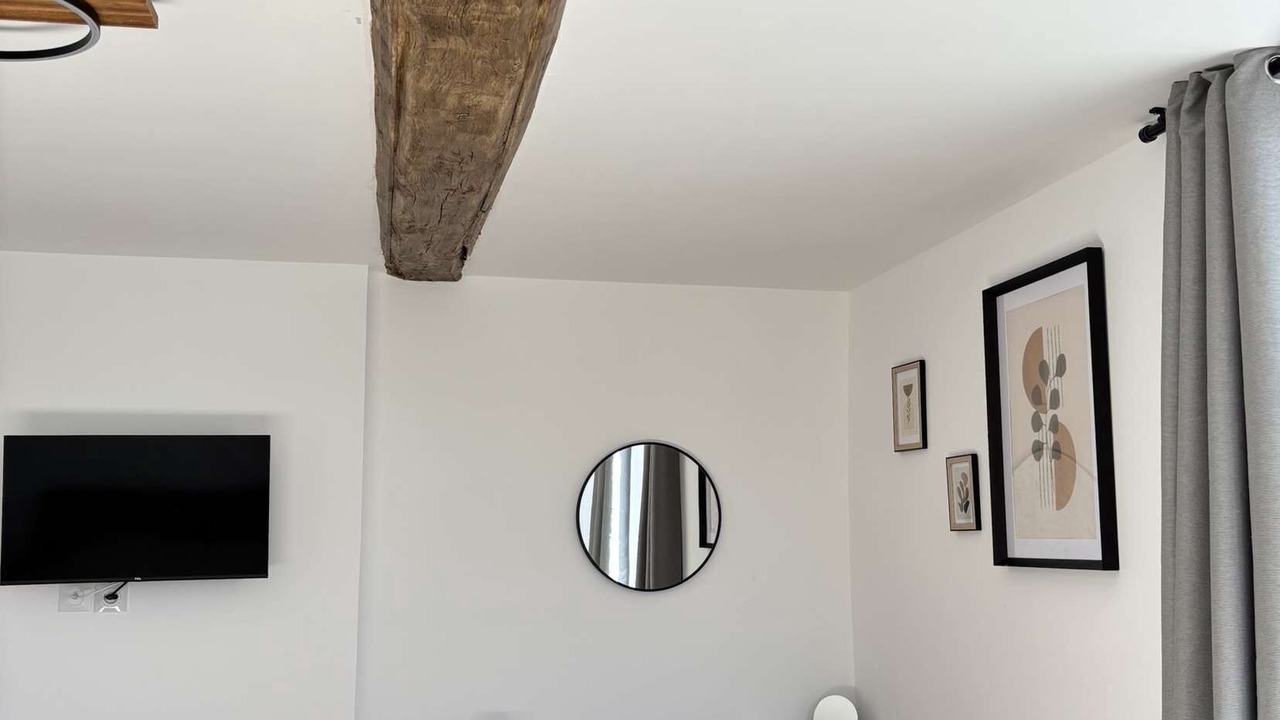 Photo of Others in Subles