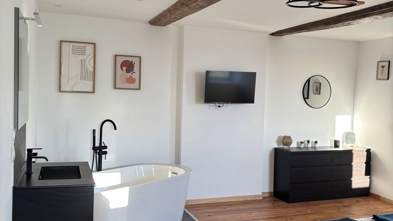 Photo of Bedroom in Subles