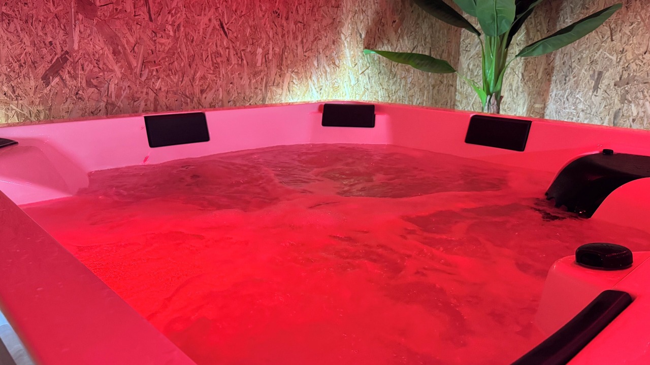 Photo of Others in Subles