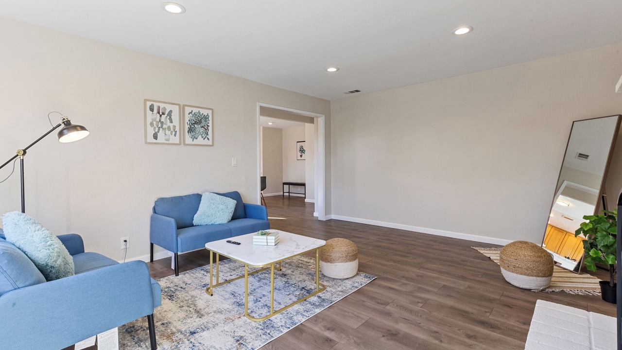 Photo of Livingroom in Cambrian