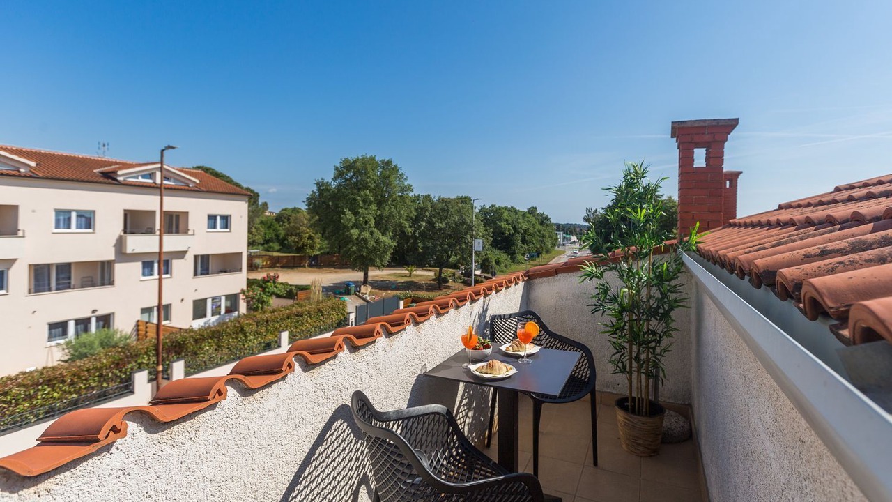 Photo of Outdoor in Spadici