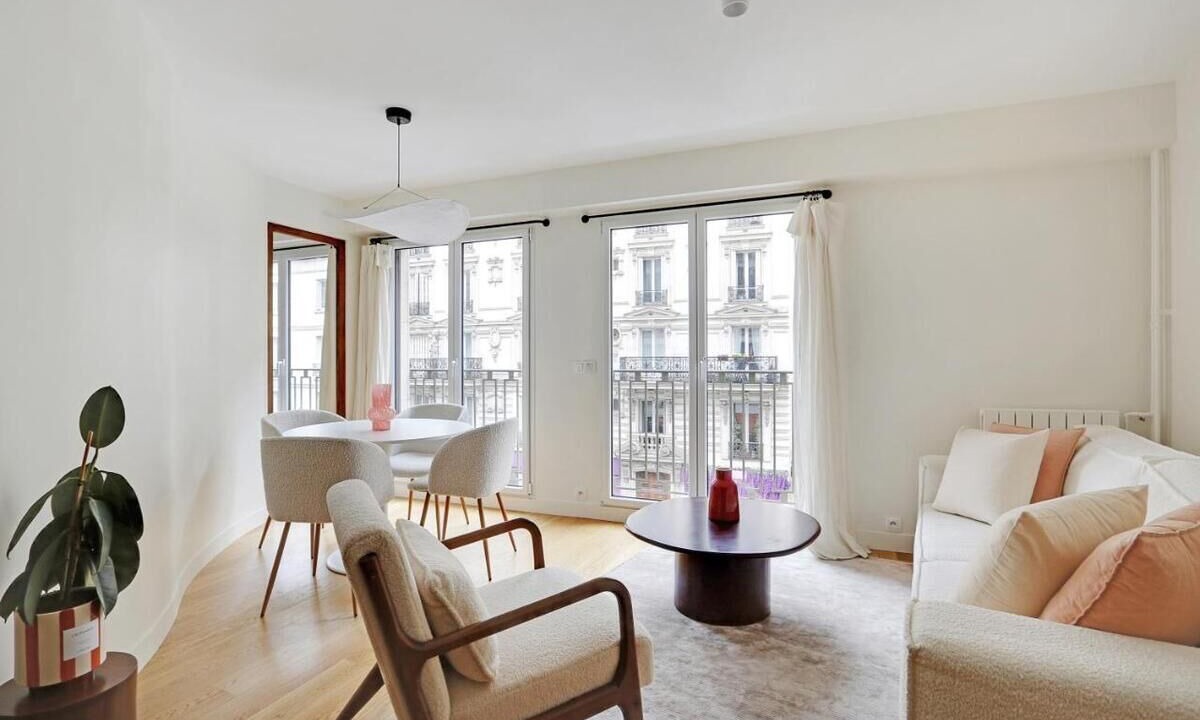 Photo of Livingroom in Quartier de l'Ecole-Militaire