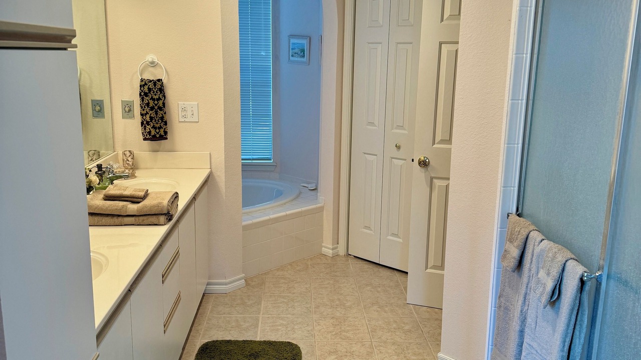 Photo of Bathroom in Kimberling City