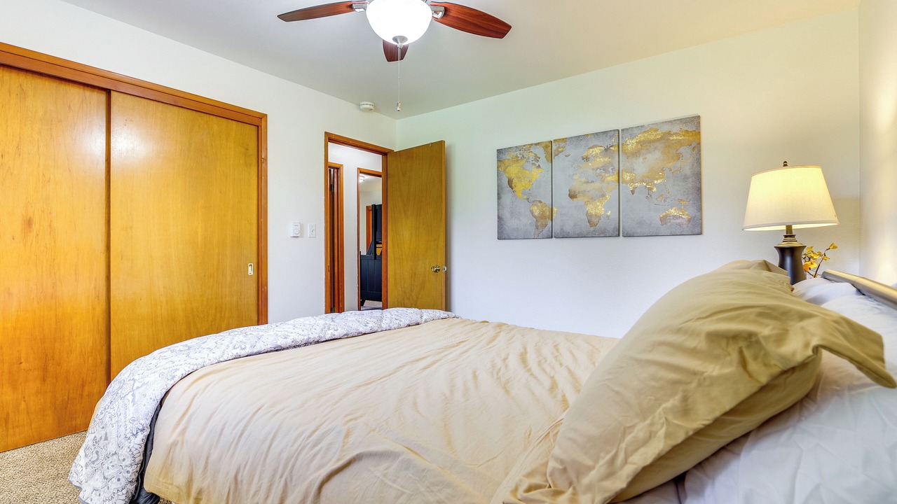 Photo of Bedroom in Carnation