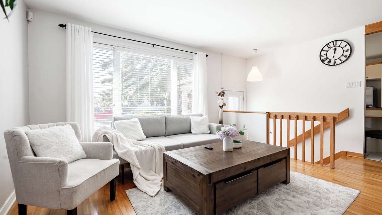 Photo of Livingroom in Saint-Hubert