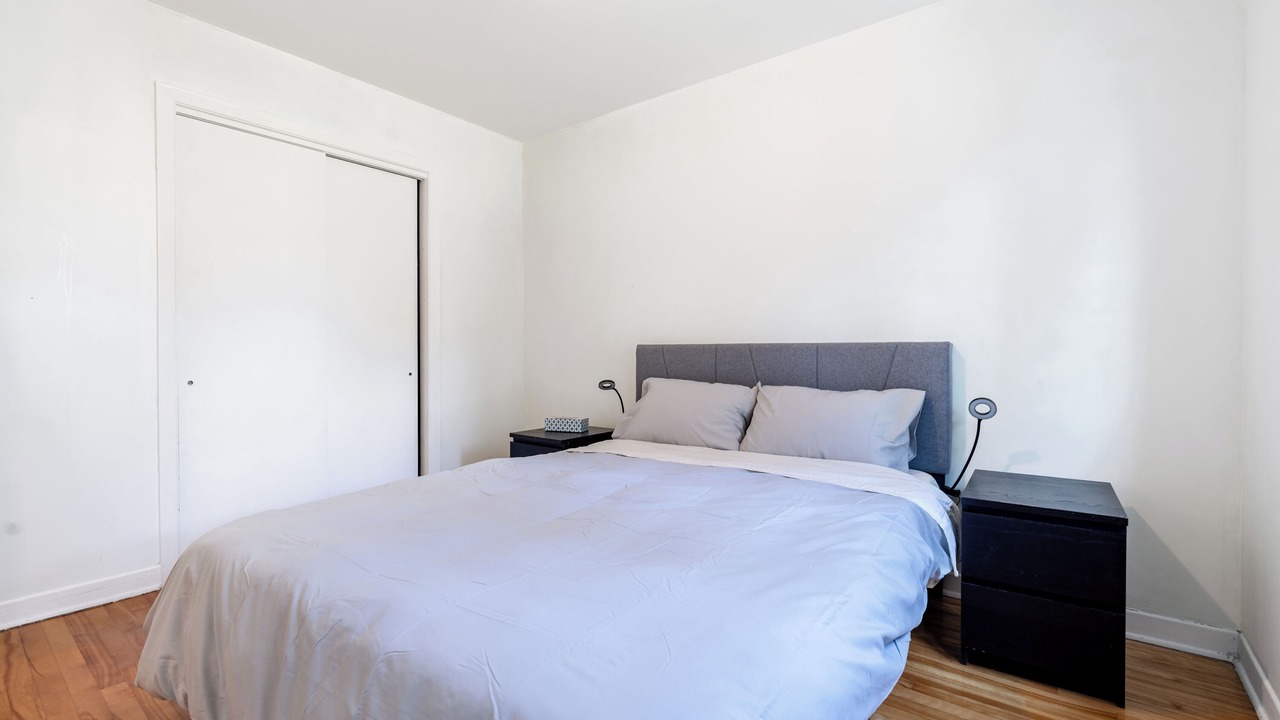 Photo of Bedroom in Saint-Hubert