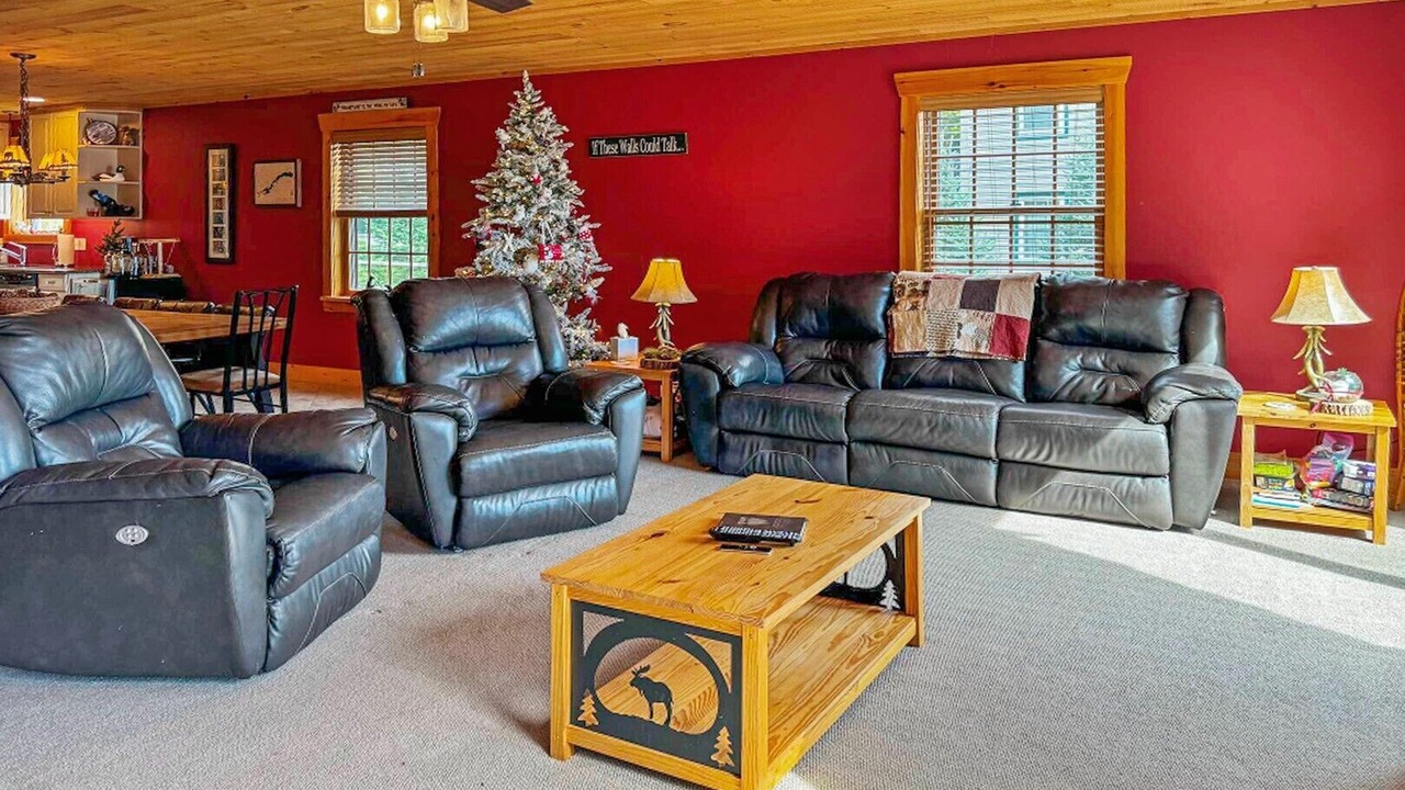 Photo of Livingroom in Town of Webb