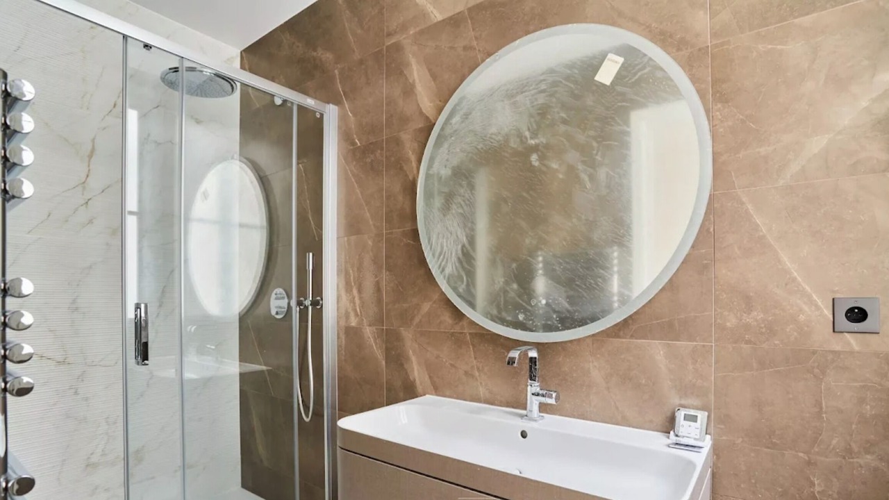 Photo of Bathroom in Batignolles