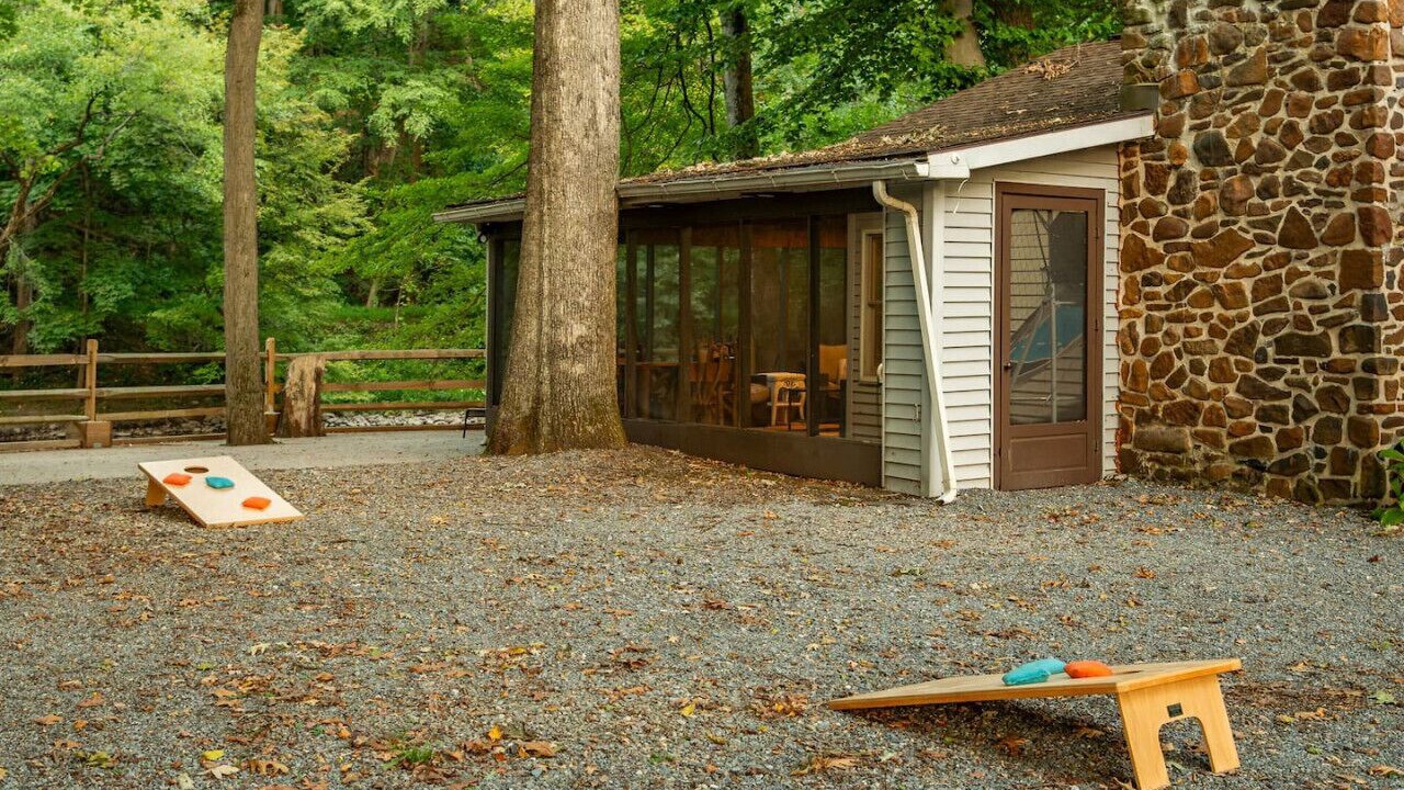 Photo of Patio Balcony in Jonestown