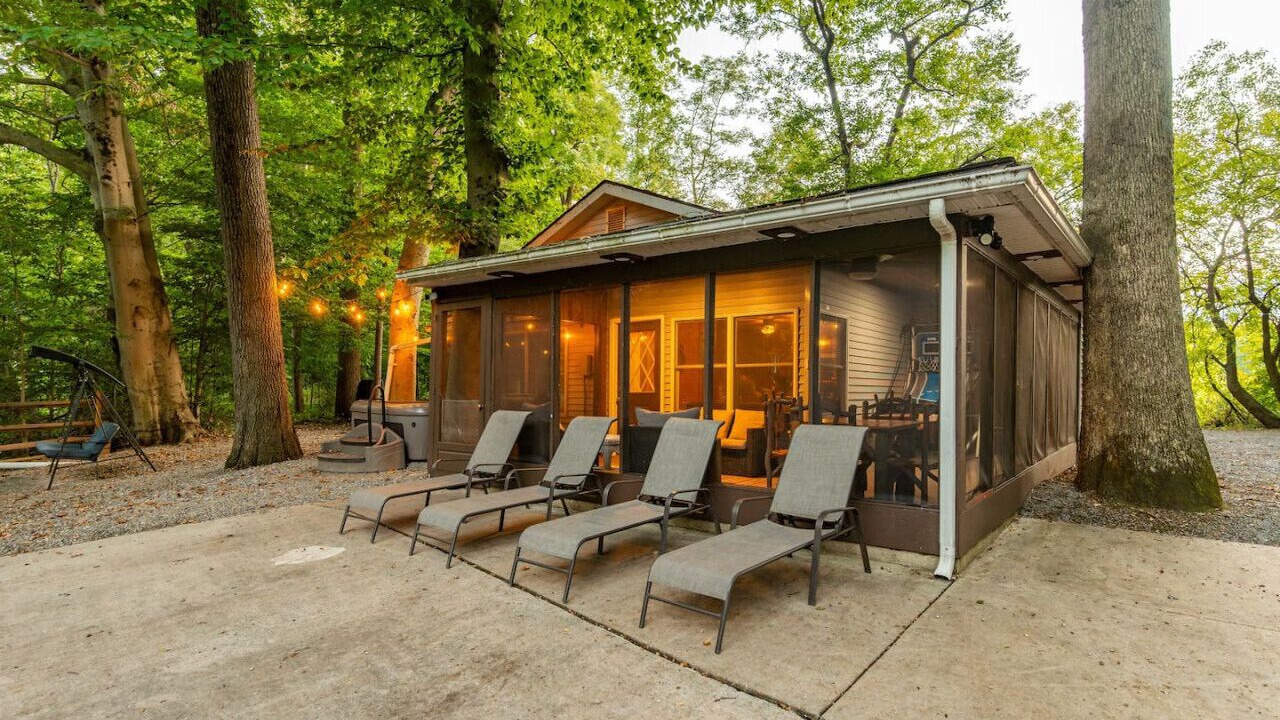 Photo of Patio Balcony in Jonestown