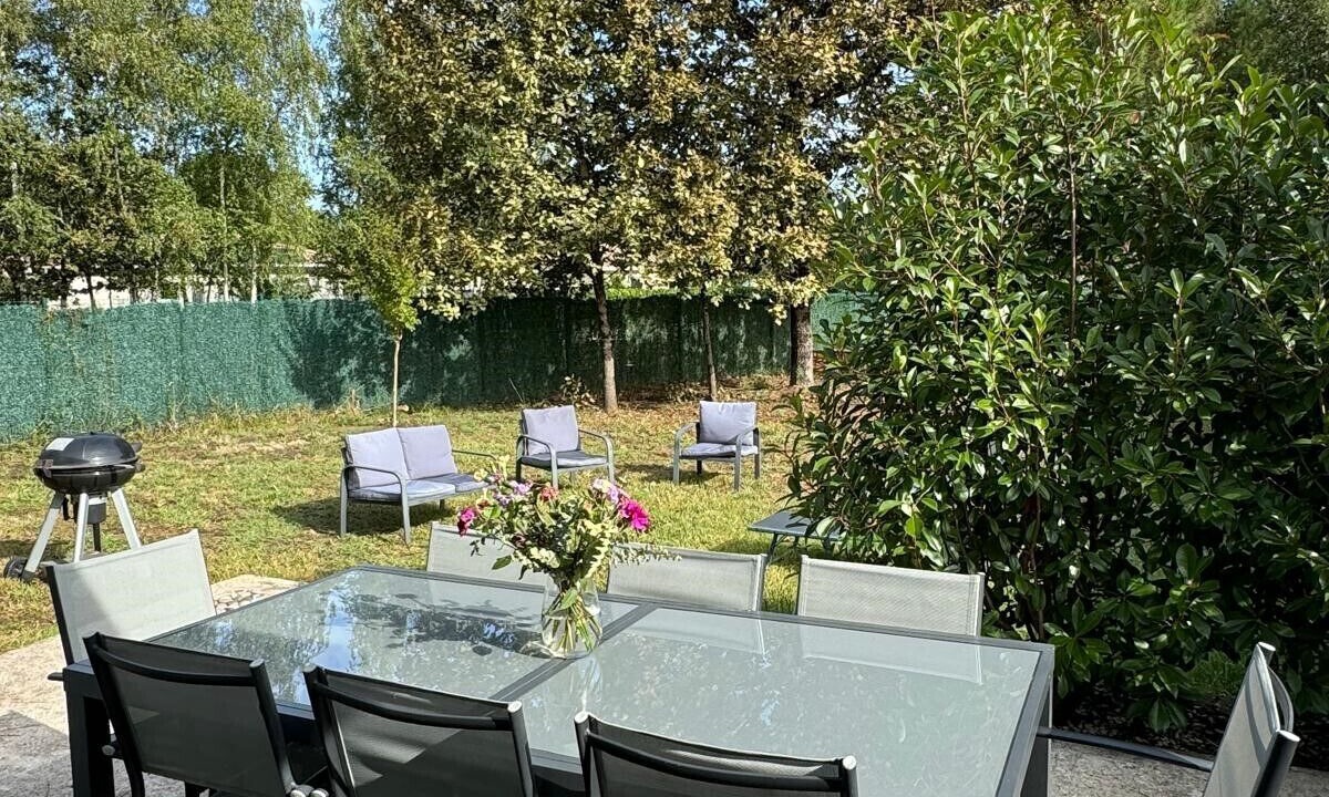 Photo of Outdoor in Gauriaguet