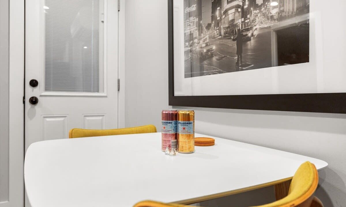 Photo of Others in Bloomingdale