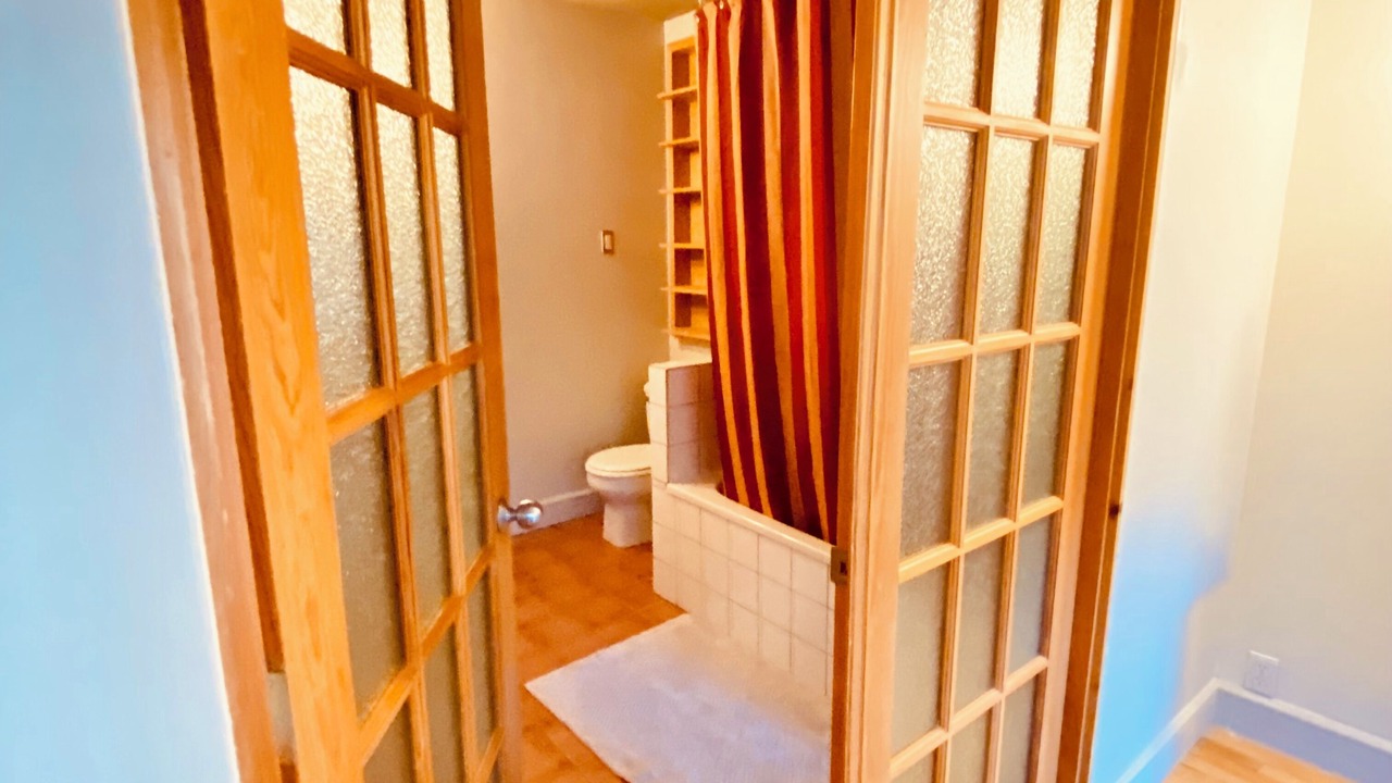 Photo of Bathroom in Monkland Village