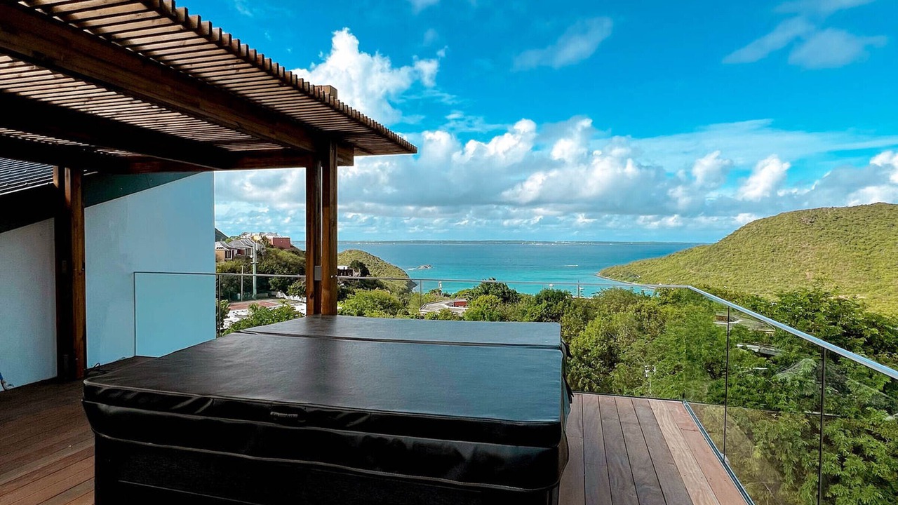 Photo of Patio Balcony in Anse Marcel