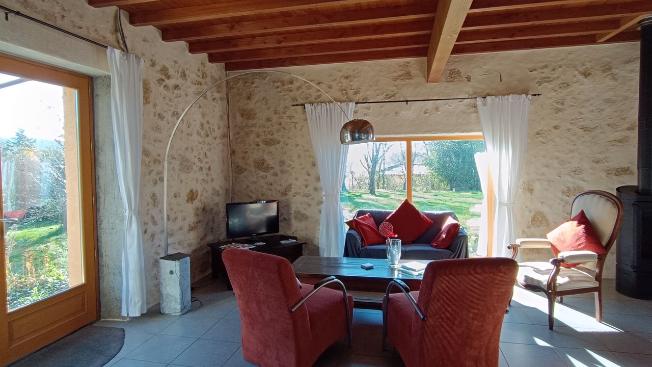 Photo of Livingroom in Moncorneil-Grazan