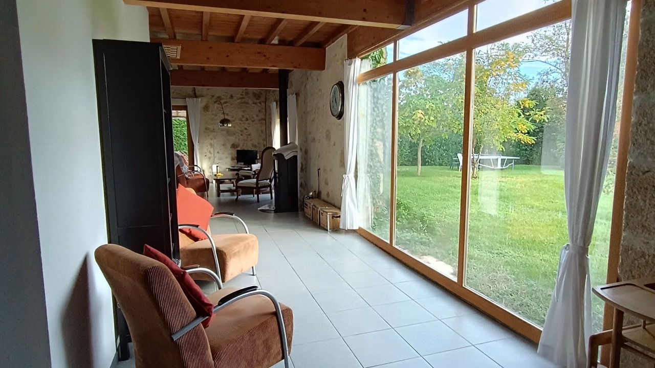 Photo of Livingroom in Moncorneil-Grazan