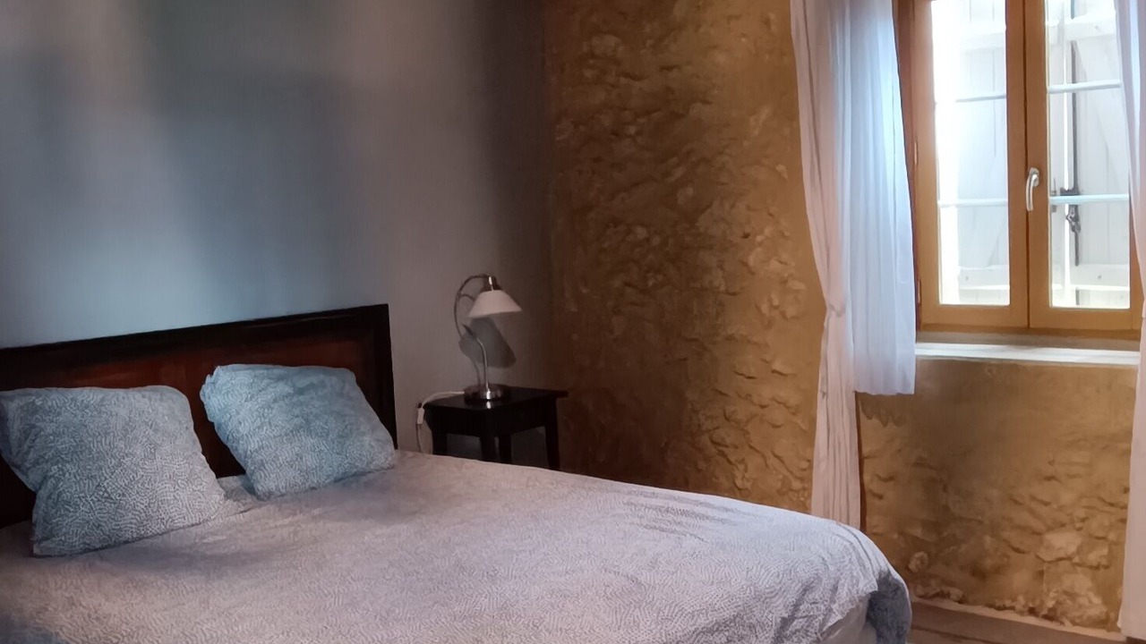 Photo of Bedroom in Moncorneil-Grazan