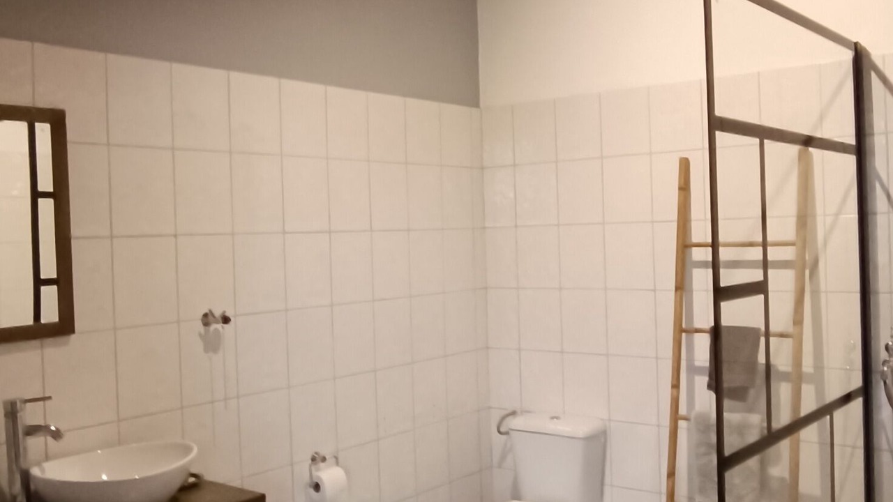 Photo of Bathroom in Moncorneil-Grazan