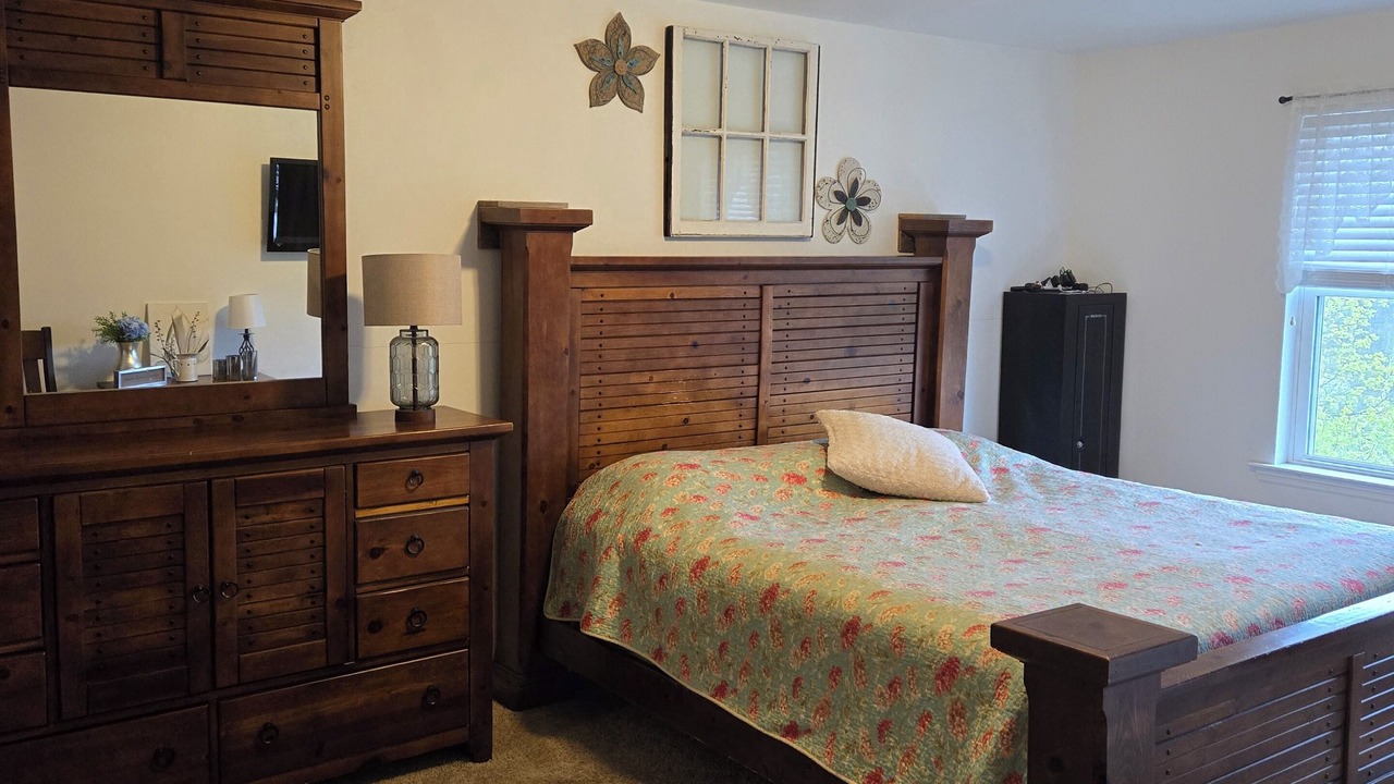 Photo of Bedroom in Bellefonte