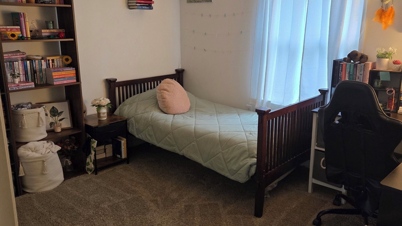 Photo of Bedroom in Bellefonte
