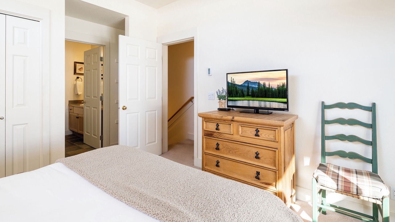 Photo of Bedroom in Saddle Ridge