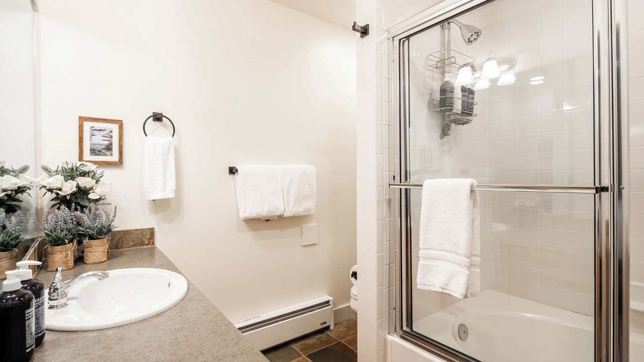 Photo of Bedroom in Saddle Ridge