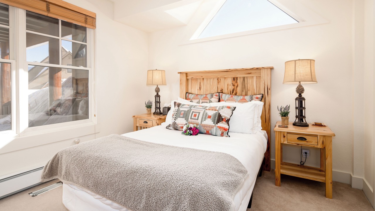 Photo of Bedroom in Saddle Ridge
