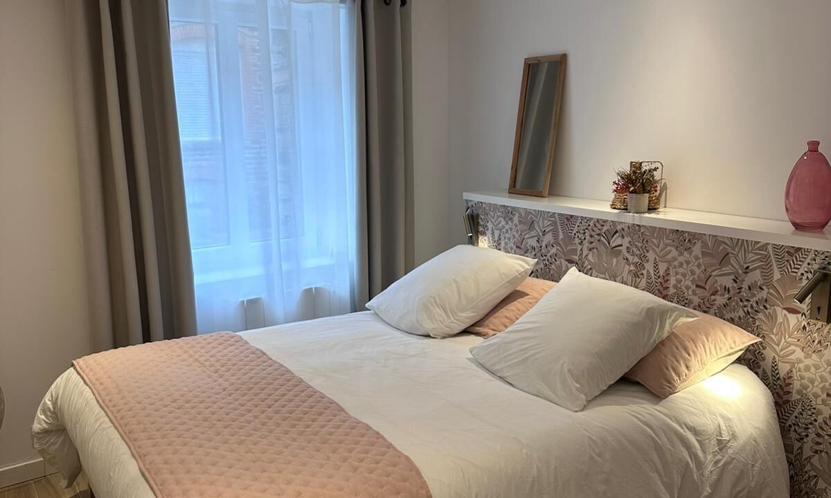 Photo of Bedroom in Baulon