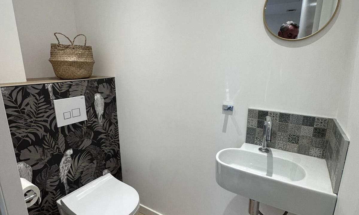 Photo of Bathroom in Baulon