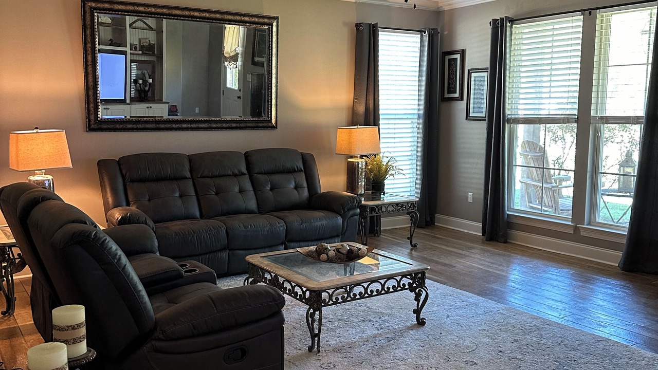Photo of Livingroom in Gonzales