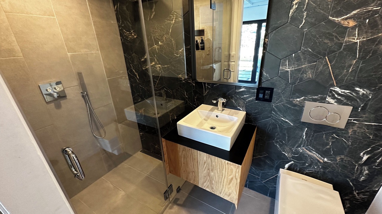 Photo of Bathroom in Dolores Heights