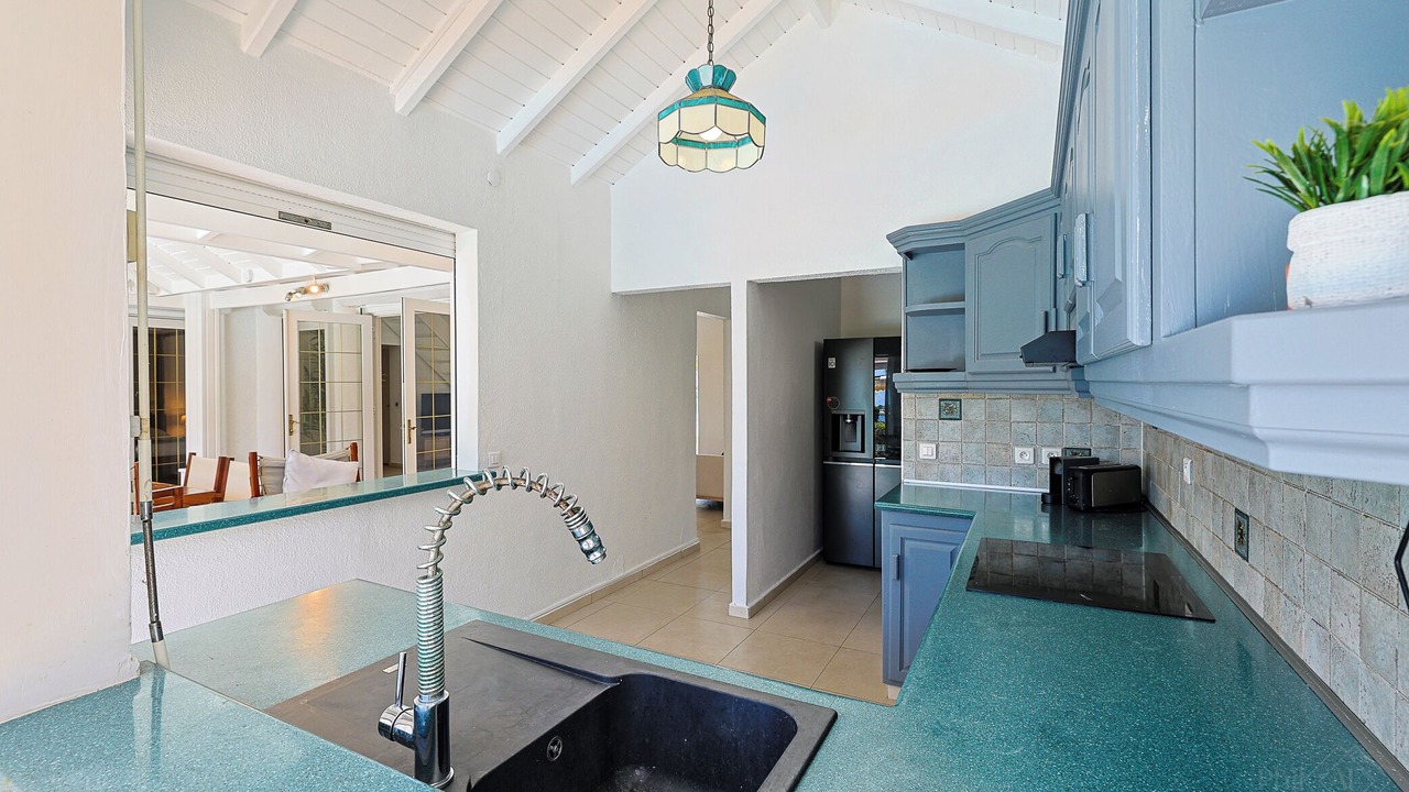 Photo of Kitchen in Nettle Bay