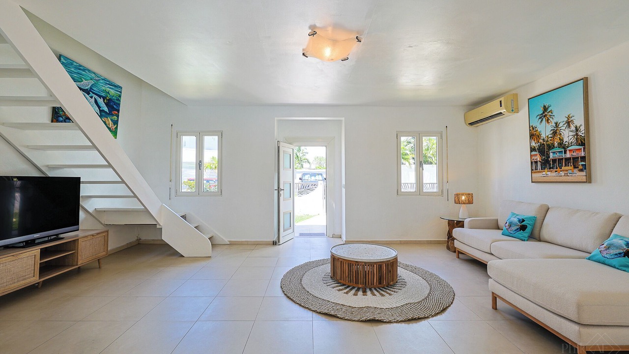 Photo of Livingroom in Nettle Bay