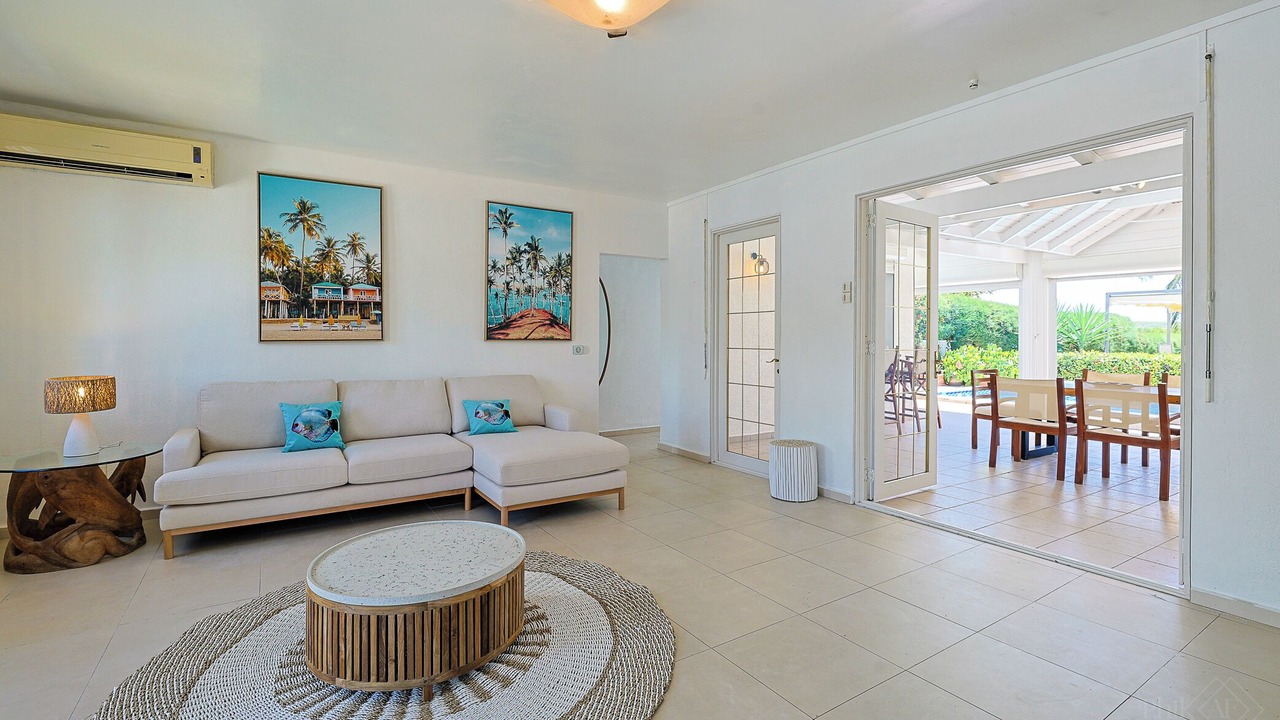 Photo of Livingroom in Nettle Bay