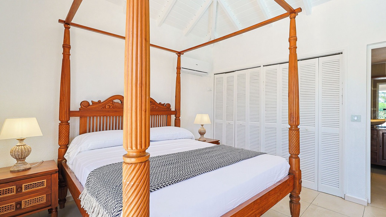 Photo of Bedroom in Nettle Bay