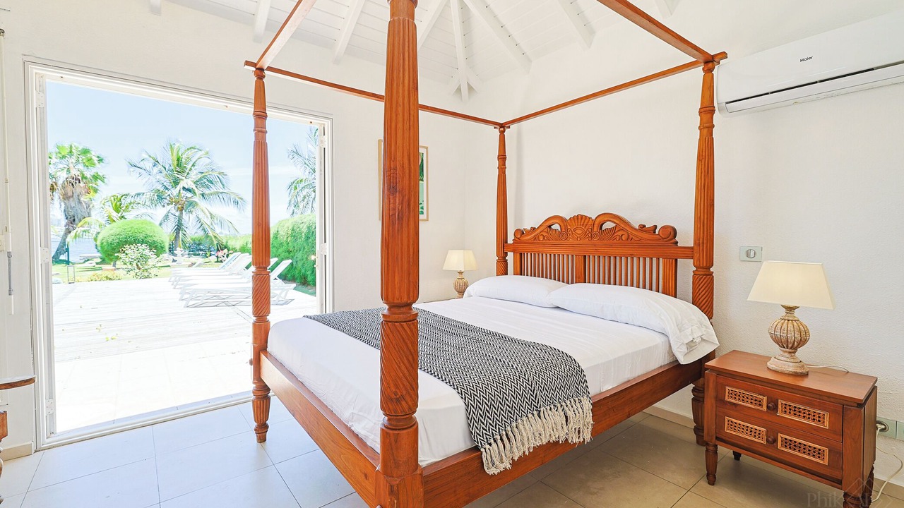 Photo of Bedroom in Nettle Bay
