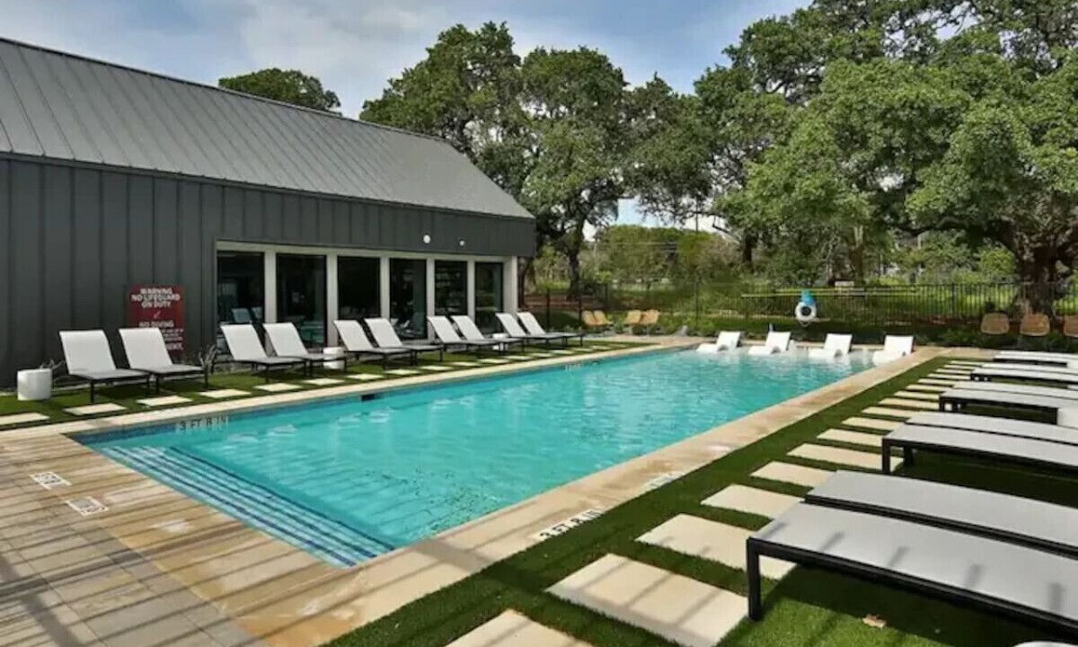 Photo of Outdoor in West Oak Hill
