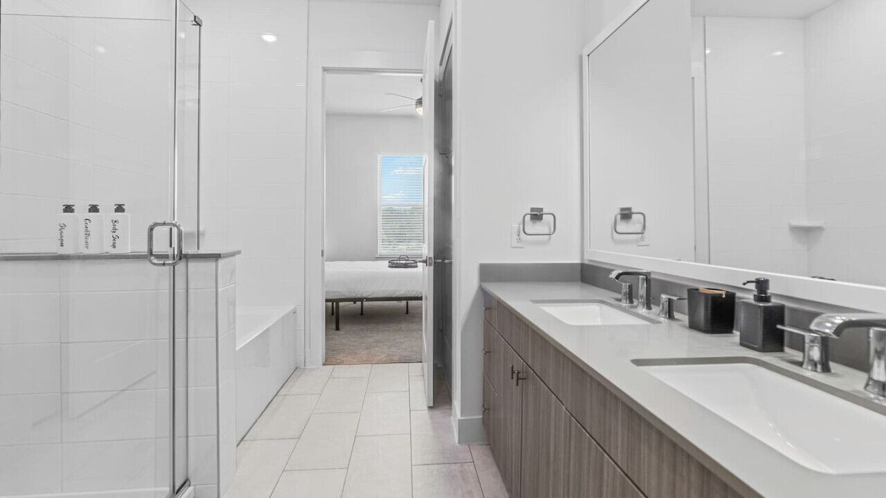 Photo of Bathroom in West Oak Hill
